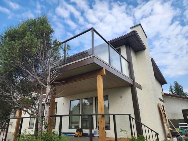 A DHI deck and glass railing project